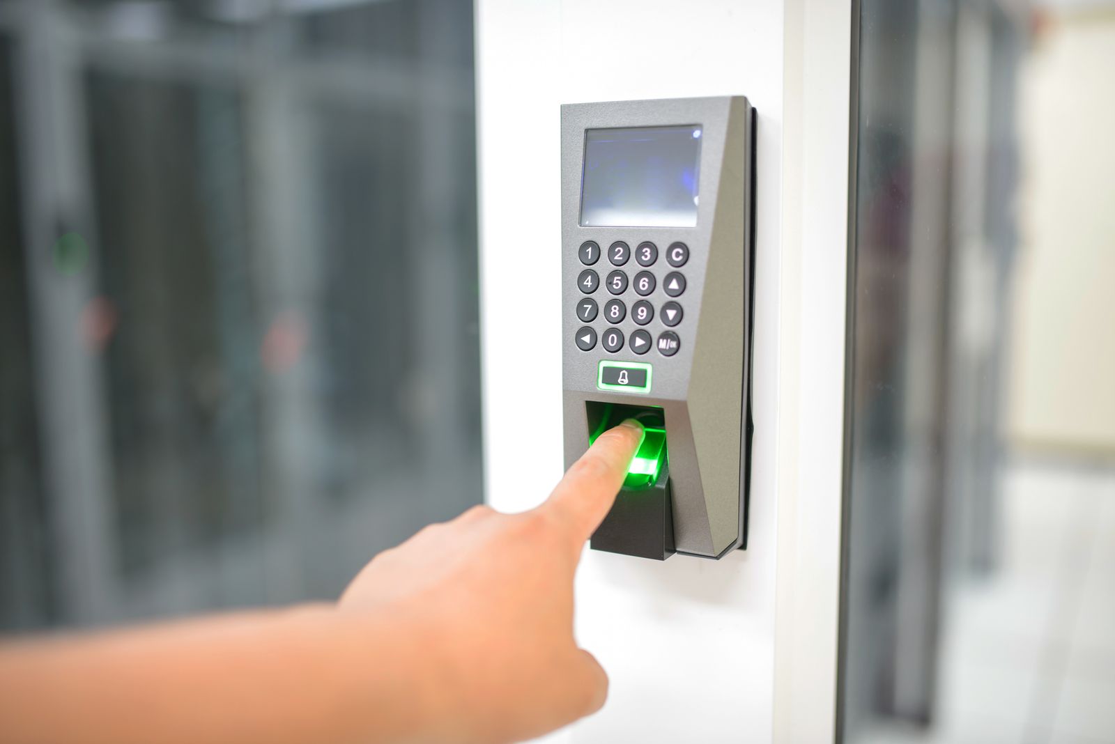 Passkeys bei GMX und web.de: Sicherheitsgewinn oder Tür zu Big Tech?